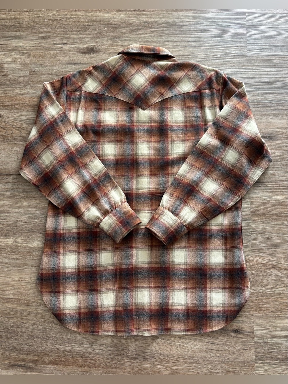 Pendleton snap Western L Lg 100% pure wool men’s long sleeve shirt. GREAT cond - Picture 5 of 12